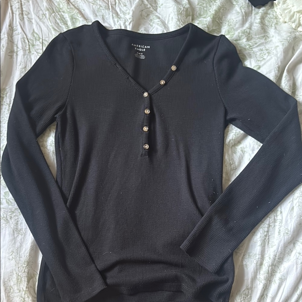 American Eagle Outfitters Black Fitted Long Sleeve Blouse